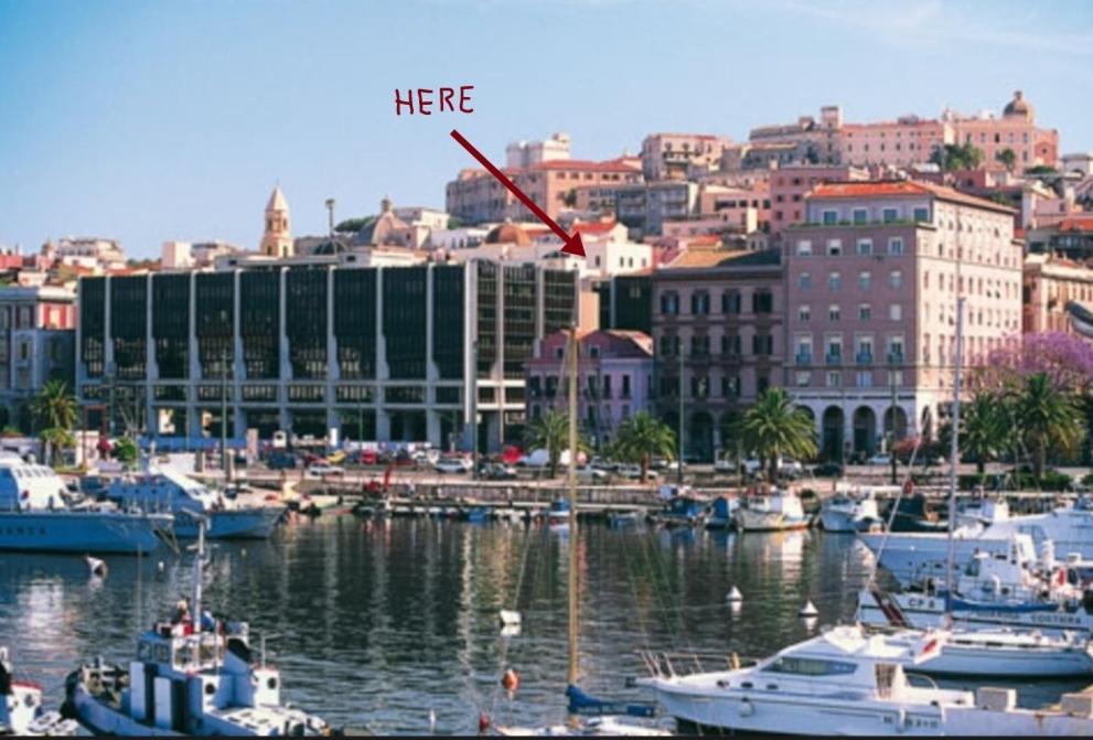 Appartamento Di Fronte Al Porto Turistico Кальяри Экстерьер фото